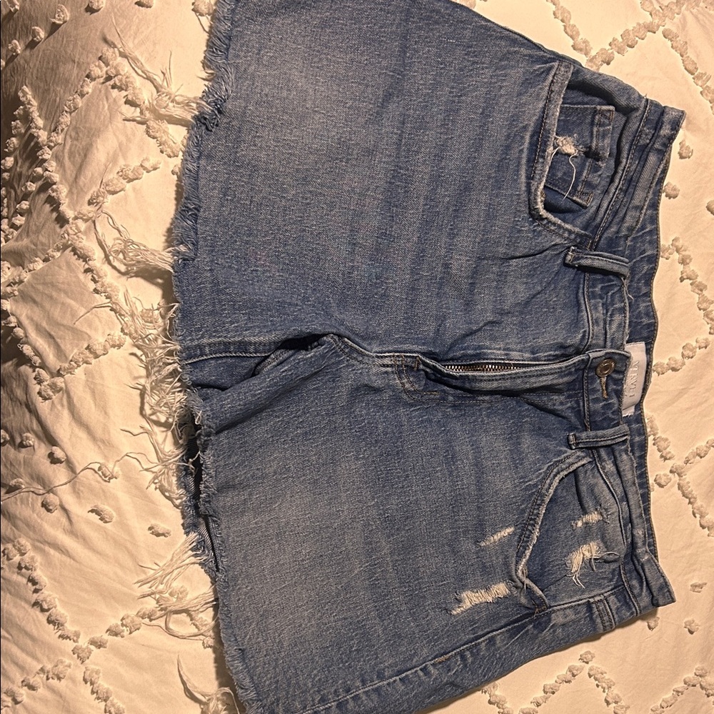 VERVET BY FLYING MONKEY Light Blue Frayed Jean Shorts